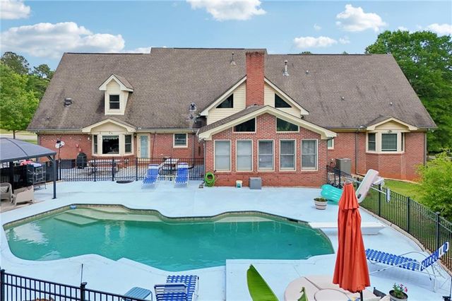 378 Clyde Court, Mcdonough, GA 30252