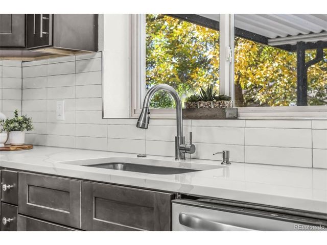 1115 S Harlan St, Lakewood, CO 80232