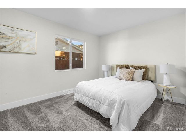 1115 S Harlan St, Lakewood, CO 80232