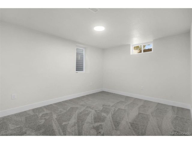 1115 S Harlan St, Lakewood, CO 80232