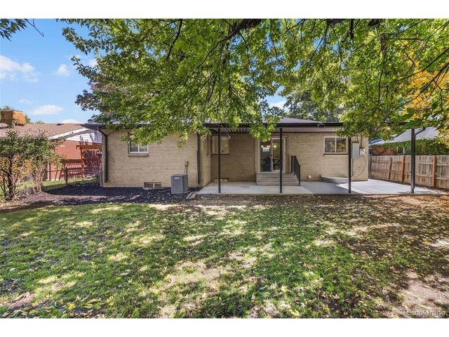 1115 S Harlan St, Lakewood, CO 80232
