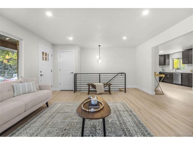 1115 S Harlan St, Lakewood, CO 80232