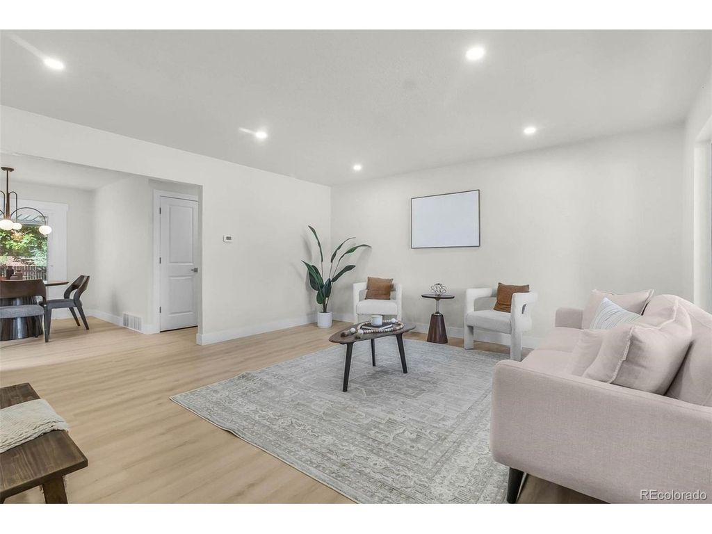 1115 S Harlan St, Lakewood, CO 80232