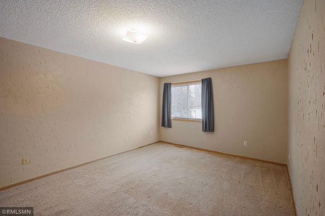 4075 Wilshire Circle, Shoreview, MN 55126