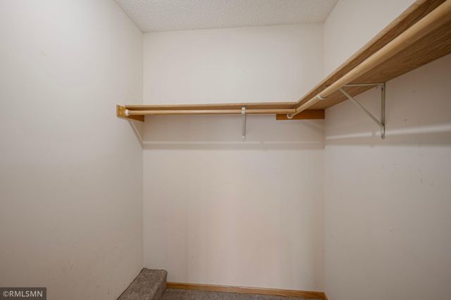 4075 Wilshire Circle, Shoreview, MN 55126