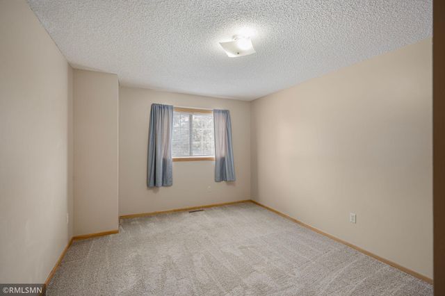 4075 Wilshire Circle, Shoreview, MN 55126