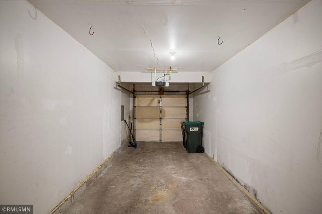 4075 Wilshire Circle, Shoreview, MN 55126