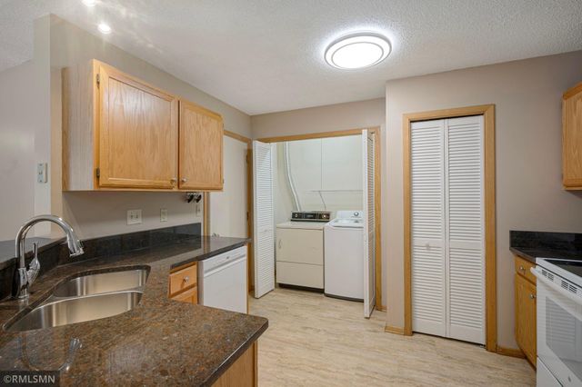 4075 Wilshire Circle, Shoreview, MN 55126