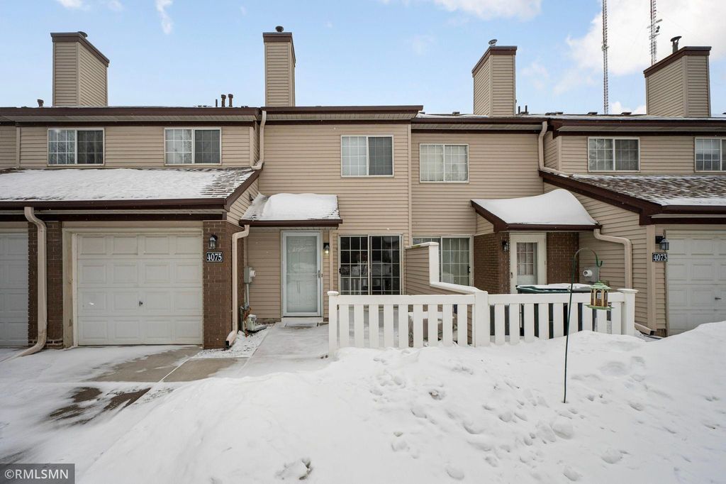 4075 Wilshire Circle, Shoreview, MN 55126