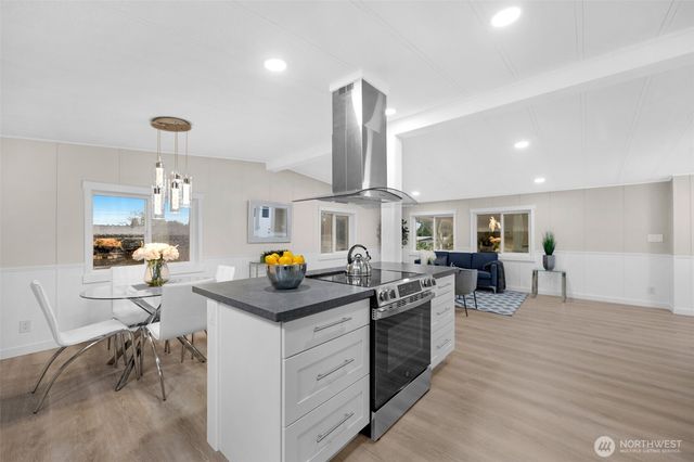 931 236th Place SW, Bothell, WA 98021