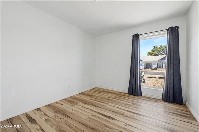 20615 N 4TH Avenue, Phoenix, AZ 85027