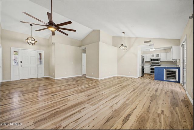 20615 N 4TH Avenue, Phoenix, AZ 85027