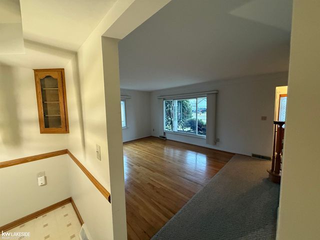 13298 Kozak Street, Sterling Heights, MI 48312