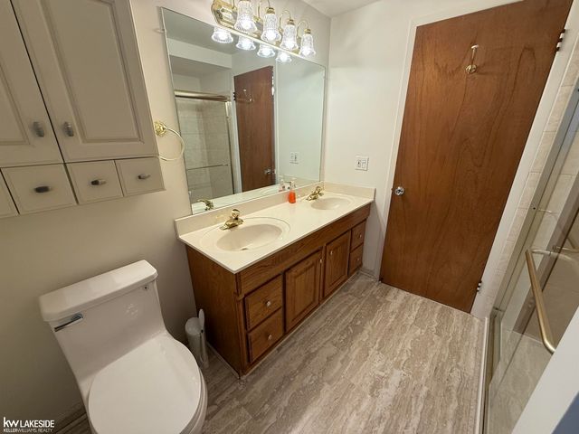 13298 Kozak Street, Sterling Heights, MI 48312