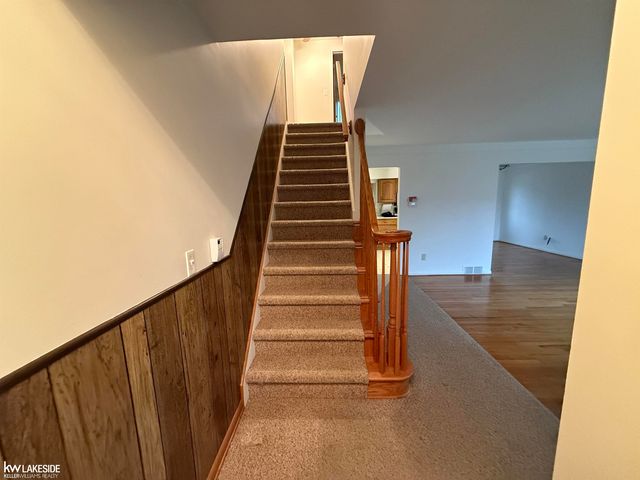 13298 Kozak Street, Sterling Heights, MI 48312