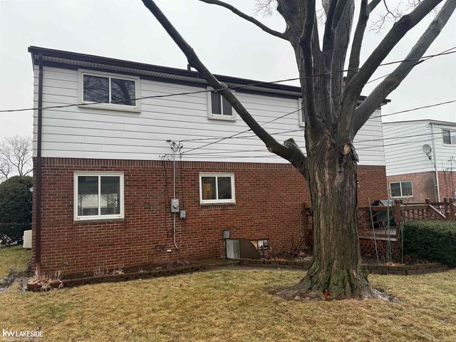 13298 Kozak Street, Sterling Heights, MI 48312