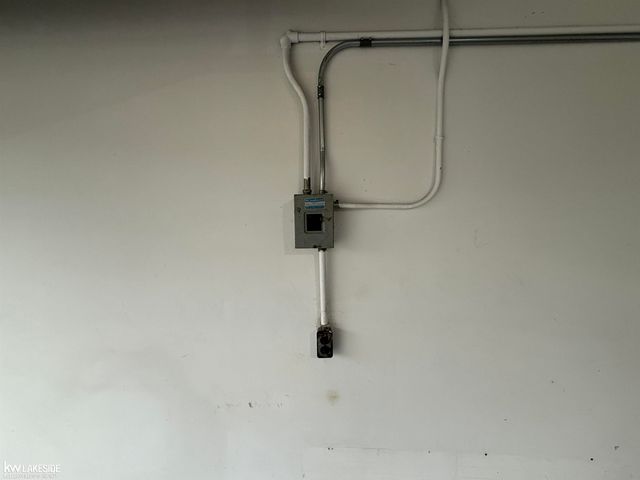 13298 Kozak Street, Sterling Heights, MI 48312