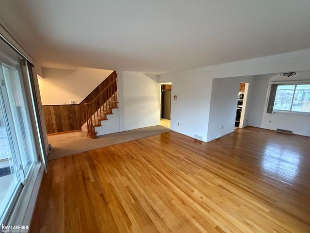 13298 Kozak Street, Sterling Heights, MI 48312