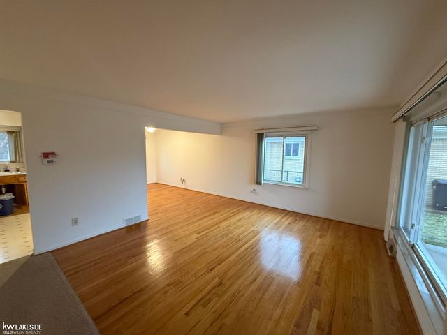 13298 Kozak Street, Sterling Heights, MI 48312