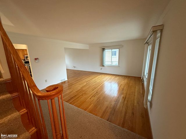 13298 Kozak Street, Sterling Heights, MI 48312