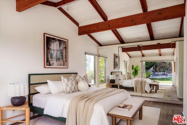 5513 Tuxedo Terrace, Los Angeles, CA 90068