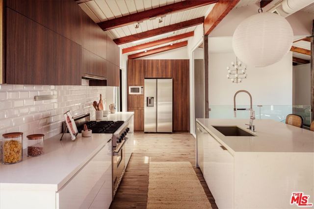 5513 Tuxedo Terrace, Los Angeles, CA 90068