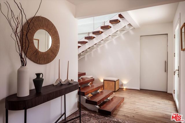 5513 Tuxedo Terrace, Los Angeles, CA 90068