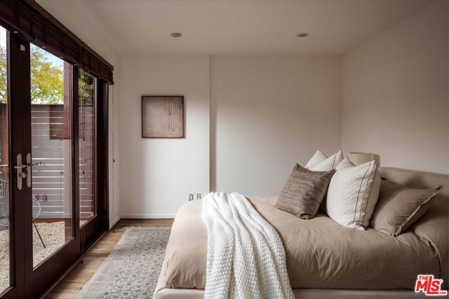 5513 Tuxedo Terrace, Los Angeles, CA 90068