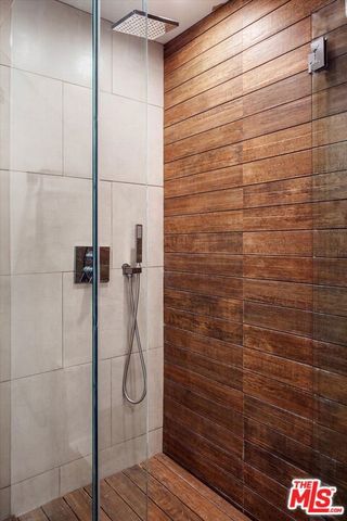 5513 Tuxedo Terrace, Los Angeles, CA 90068