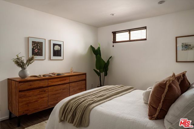 5513 Tuxedo Terrace, Los Angeles, CA 90068