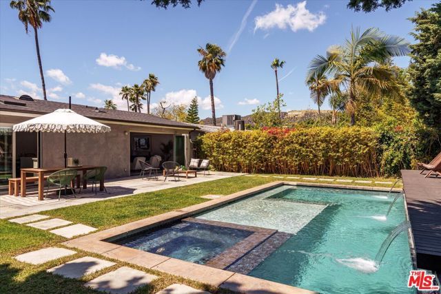 5513 Tuxedo Terrace, Los Angeles, CA 90068
