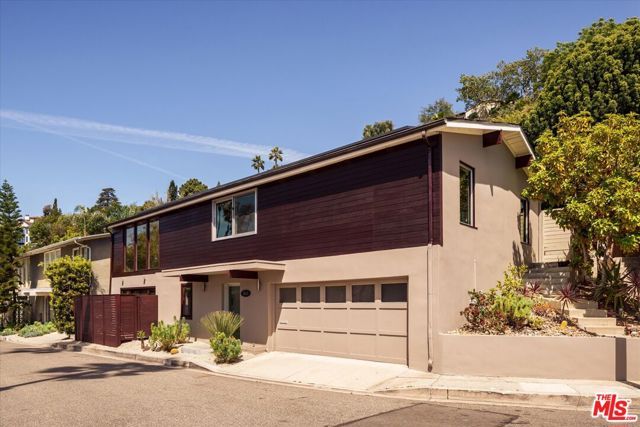 5513 Tuxedo Terrace, Los Angeles, CA 90068