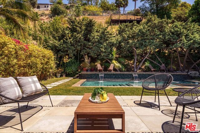 5513 Tuxedo Terrace, Los Angeles, CA 90068