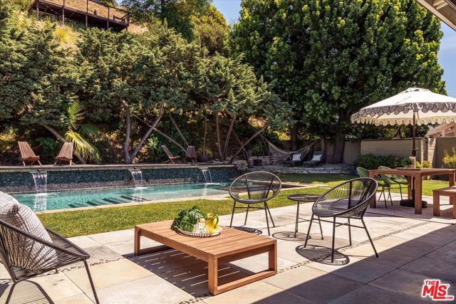 5513 Tuxedo Terrace, Los Angeles, CA 90068
