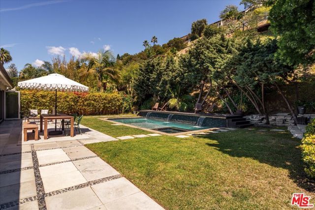 5513 Tuxedo Terrace, Los Angeles, CA 90068