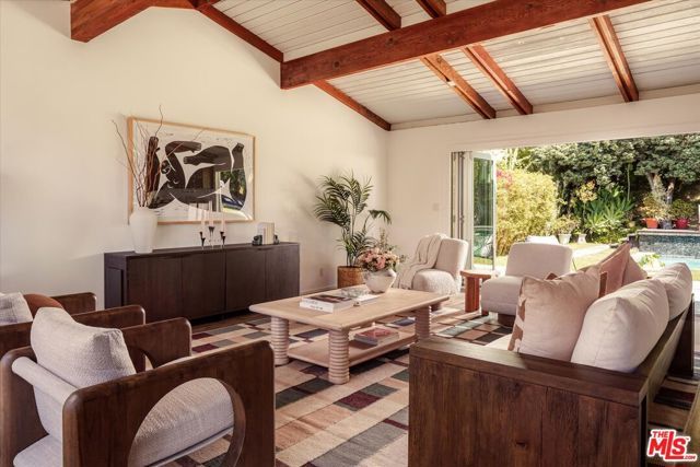 5513 Tuxedo Terrace, Los Angeles, CA 90068