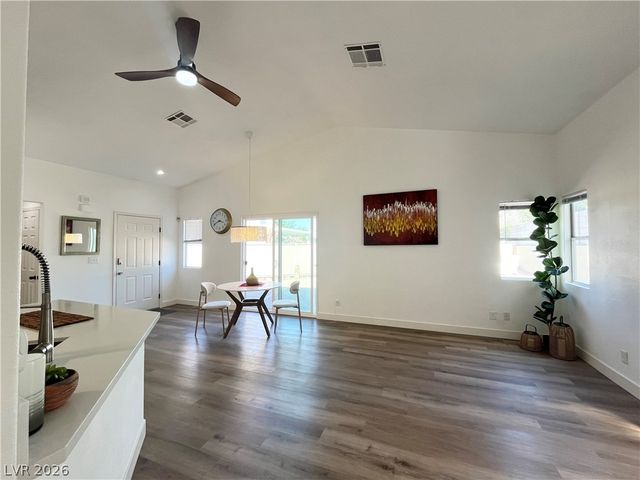 68 Magical Mystery Lane, Henderson, NV 89074