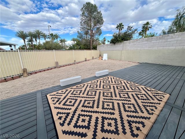 68 Magical Mystery Lane, Henderson, NV 89074