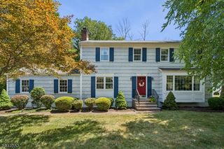 7 Timber Dr, North Caldwell Boro, NJ 07006