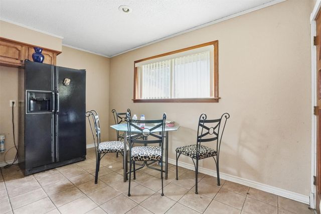 2901 Del Monte Avenue, Bay City, TX 77414