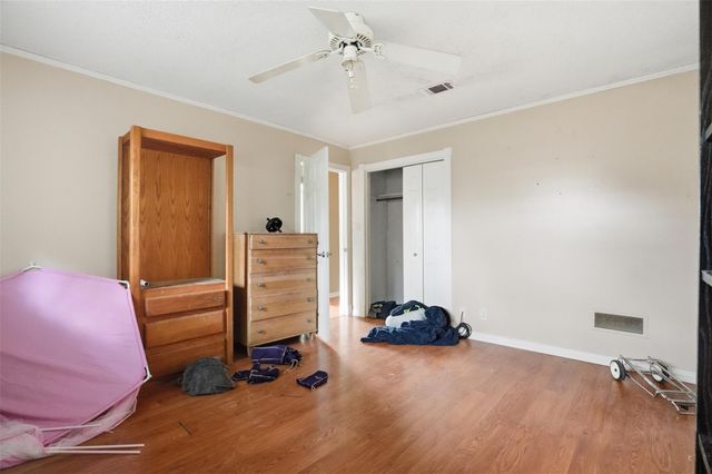 2901 Del Monte Avenue, Bay City, TX 77414