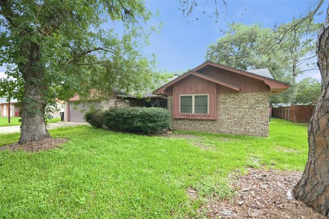 2901 Del Monte Avenue, Bay City, TX 77414