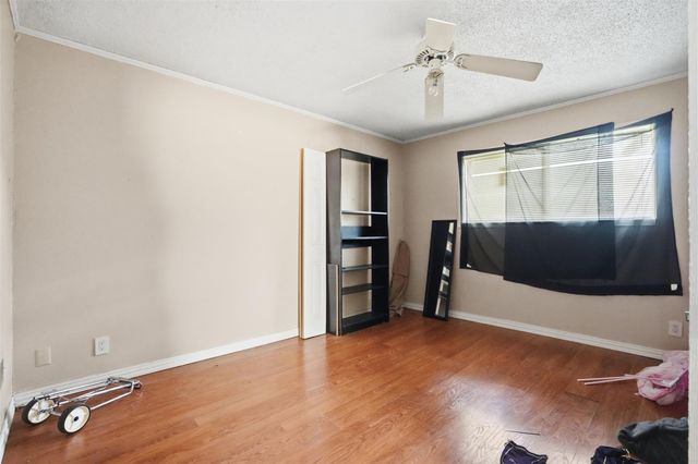 2901 Del Monte Avenue, Bay City, TX 77414