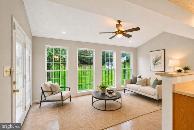 8508 HILLVIEW RD, Landover, MD 20785