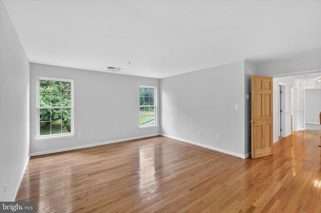 8508 HILLVIEW RD, Landover, MD 20785