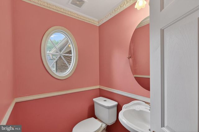 8508 HILLVIEW RD, Landover, MD 20785