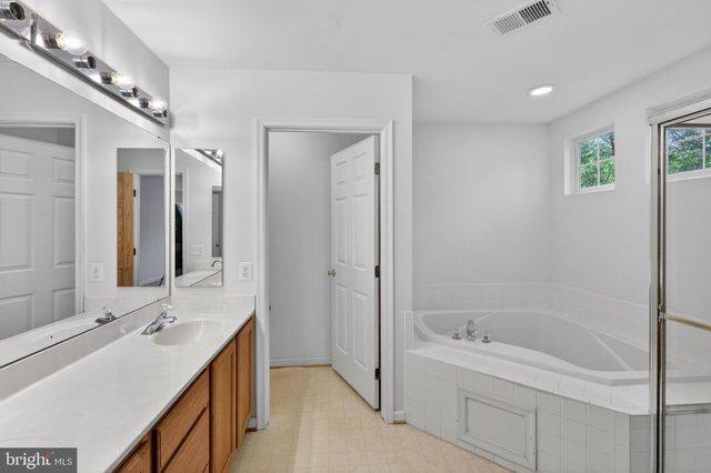 8508 HILLVIEW RD, Landover, MD 20785