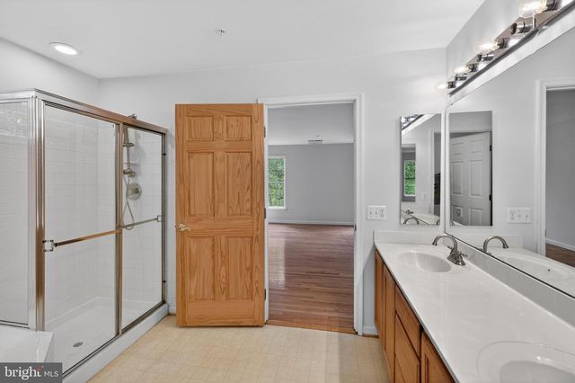 8508 HILLVIEW RD, Landover, MD 20785