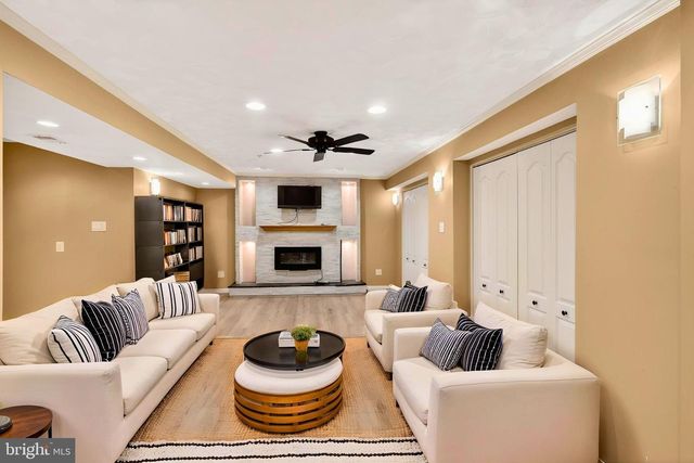 8508 HILLVIEW RD, Landover, MD 20785