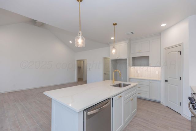 3811 NE 10TH Avenue, Amarillo, TX 79107